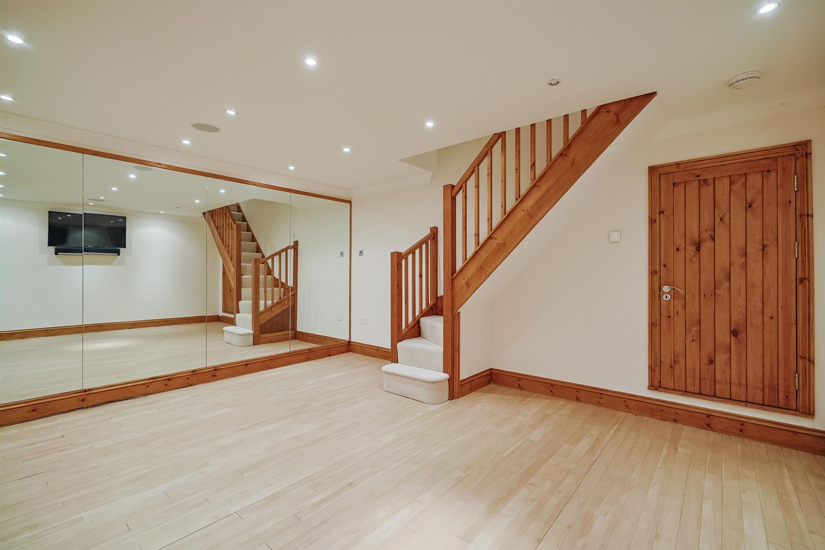 325 Gower Road, Killay, Swansea, SA2 7AE